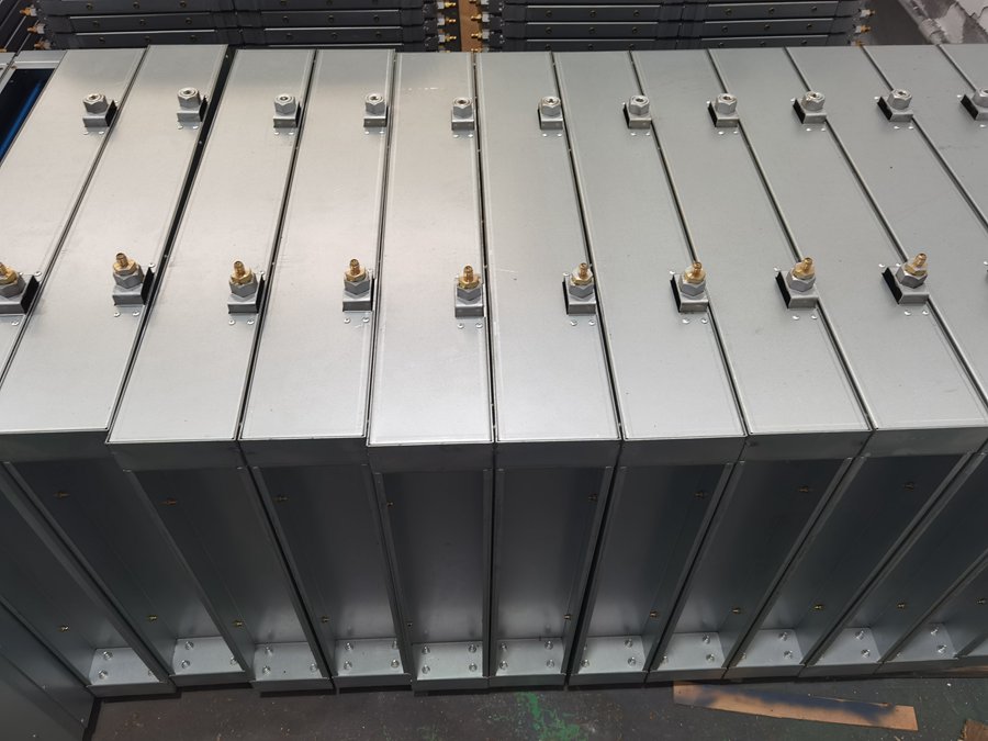 水冷定頻螺桿機可無極調節嗎？